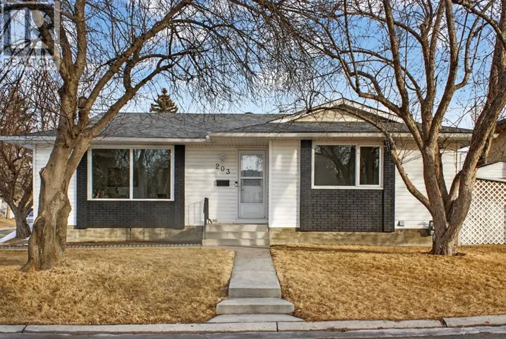 203 Lynnover Place SE, Calgary, Alberta T2C1L5