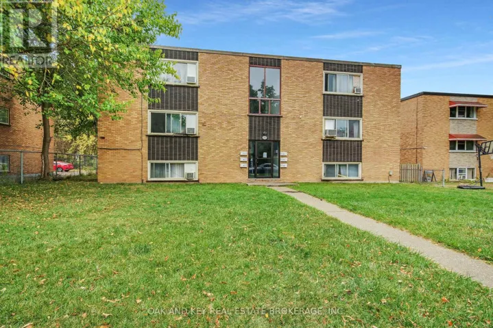 1563 ALLEN PLACE, London East (East H), Ontario N5W2V9