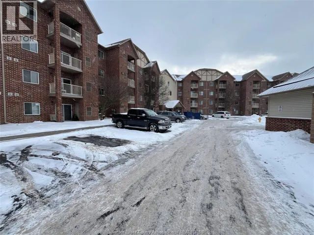 3160 Wildwood Unit# 101, Windsor, Ontario N8R2K8