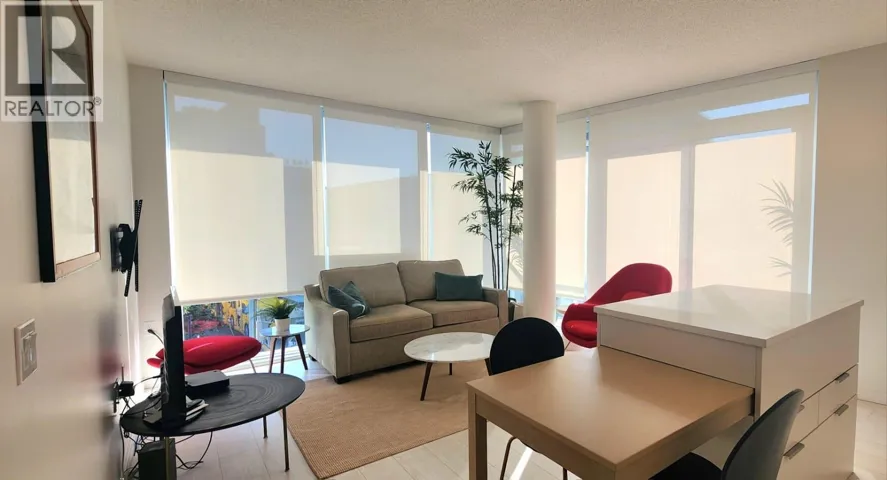 402 180 E 2ND AVENUE, Vancouver, British Columbia V5T0K4