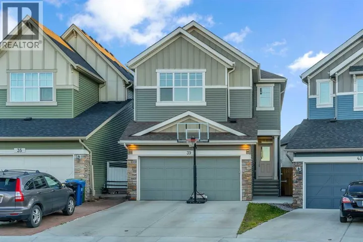 39 Savanna Way NE, Calgary, Alberta T3J0Y8
