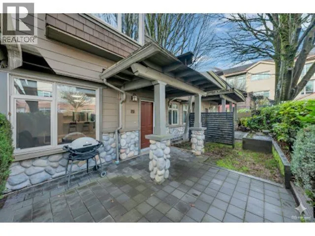 122 18 JACK MAHONY PLACE, New Westminster, British Columbia V3L5V8
