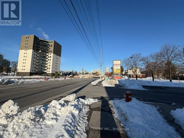 12 - 3085 HURONTARIO ST STREET, Mississauga (Cooksville), Ontario L5A4E4