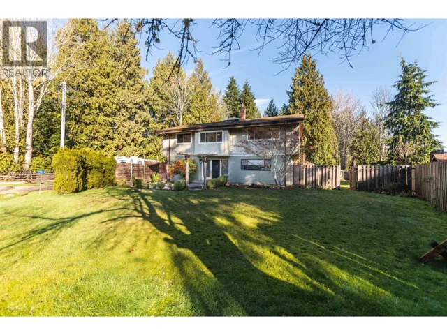 7862 EAGLE DRIVE, Halfmoon Bay, British Columbia V7Z1A3