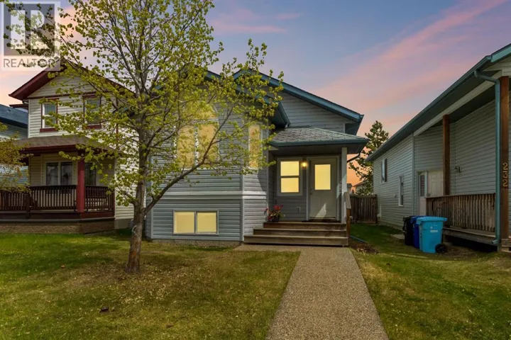 228 Paris Crescent, Fort McMurray, Alberta T9K0C9