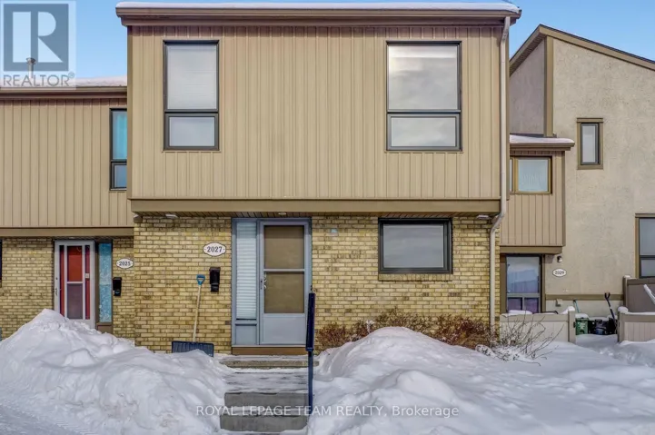 35 - 2027 STONEHENGE CRESCENT, Ottawa, Ontario K1B4N7