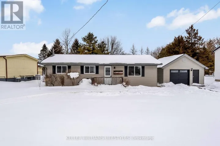 40 YORK STREET, Newbury, Ontario N0L1Z0