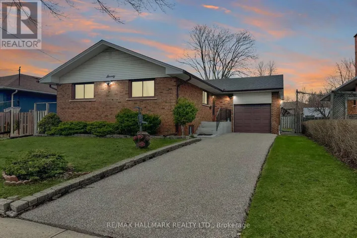 70 LAVINGTON DRIVE, Toronto (Willowridge-Martingrove-Richview), Ontario M9R2H4
