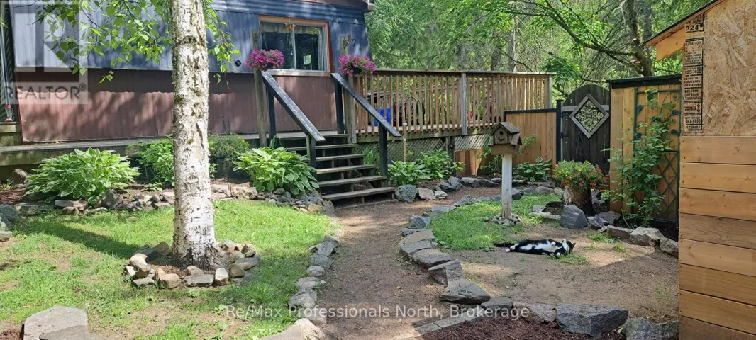 1465 FALKENBURG ROAD, Muskoka Lakes (Monck (Muskoka Lakes)), Ontario P1L1X4