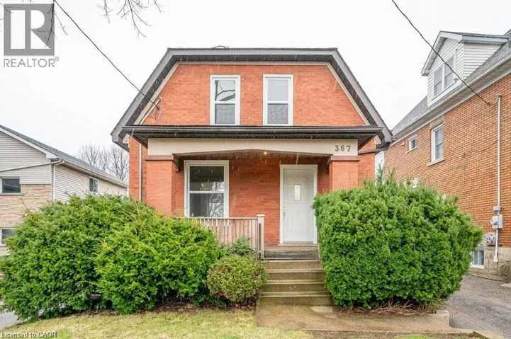 367 VICTORIA Street S Unit# Main Floor Bedroom, Kitchener, Ontario N2M3A4