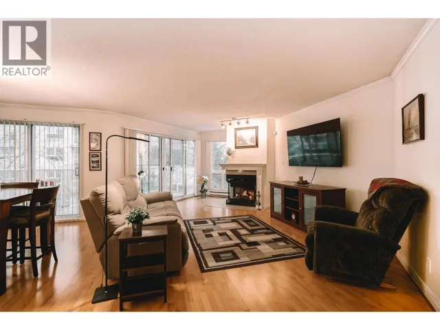 301 1230 QUAYSIDE DRIVE, New Westminster, British Columbia V3M6H1