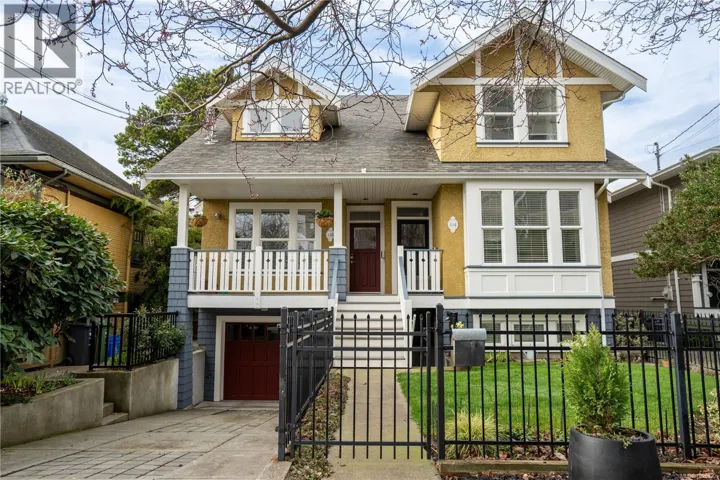 132 Clarence St, Victoria, British Columbia V8V2J2