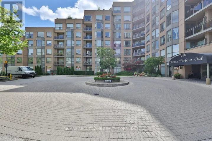 801 - 2511 LAKESHORE ROAD W, Oakville (BR Bronte), Ontario L6L6L9
