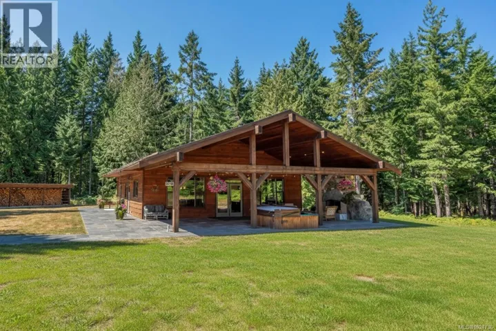 3005 Christie Rd, Qualicum Beach, British Columbia V9K2L7