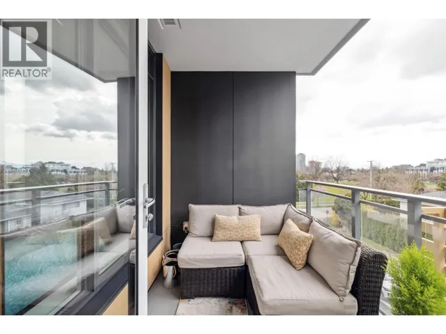 405 389 W 59TH AVENUE, Vancouver, British Columbia V5X0J4