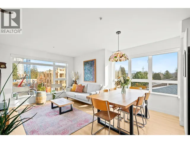 303 1519 CROWN STREET, North Vancouver, British Columbia V7J1G6