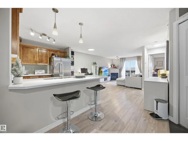 #310 17407 99 AV NW, Edmonton, Alberta T5T0W7