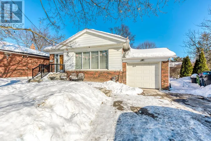 UPPER - 91 RAVENSCREST DRIVE, Toronto (Princess-Rosethorn), Ontario M9B5N5