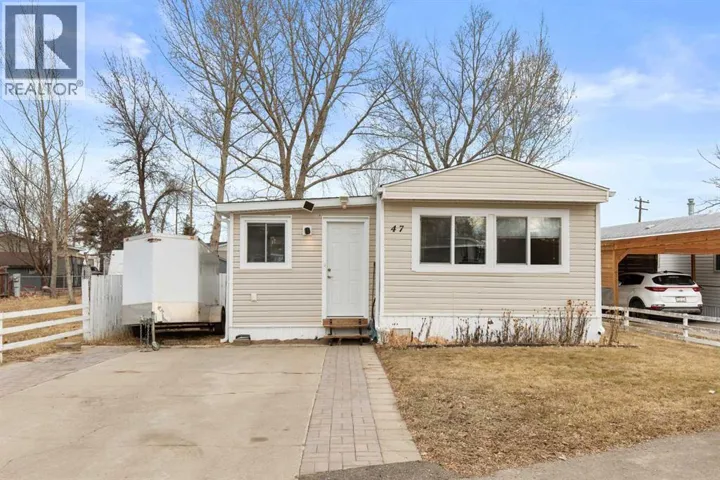 #47, 4000 13 Avenue, Medicine Hat, Alberta T1B1J3