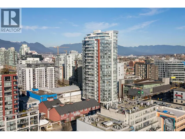 1702 1775 QUEBEC STREET, Vancouver, British Columbia V5T0E3