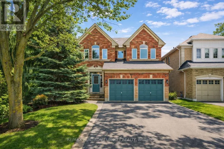 228 SAWMILL VALLEY DRIVE, Newmarket (Summerhill Estates), Ontario L3X2W1