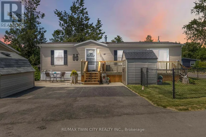 27 ELM STREET, Puslinch, Ontario N1H6H9