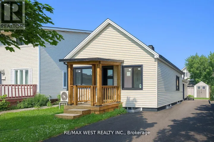 28 CONCORD AVENUE, St. Catharines (Fairview), Ontario L2M5N6