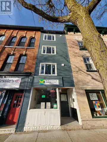 3 - 18 KING STREET E, Cobourg, Ontario K9A1K7