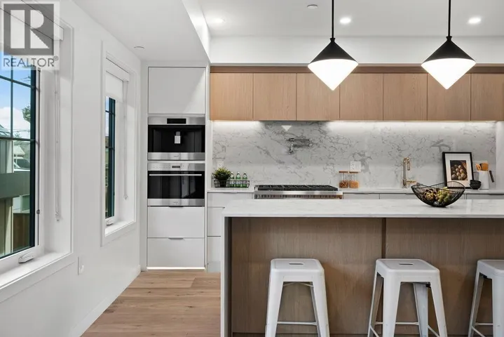 1141 W 33RD AVENUE, Vancouver, British Columbia V6M1A3