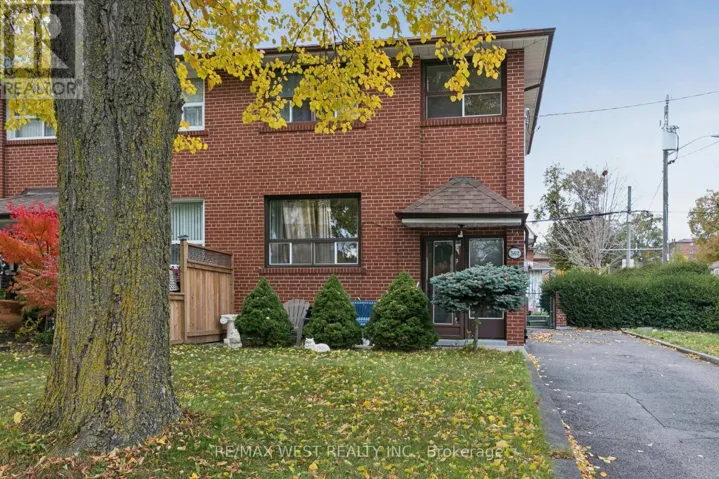562 ALLIANCE AVENUE, Toronto (Rockcliffe-Smythe), Ontario M6N2J5