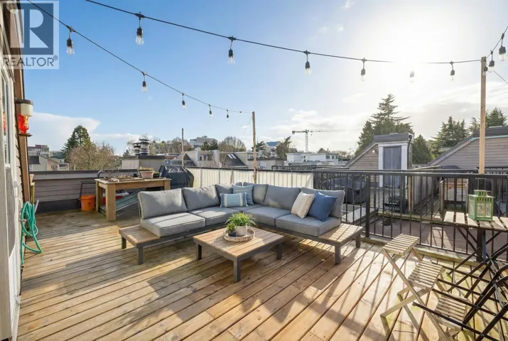 311 1922 W 7TH AVENUE, Vancouver, British Columbia V6J1T1