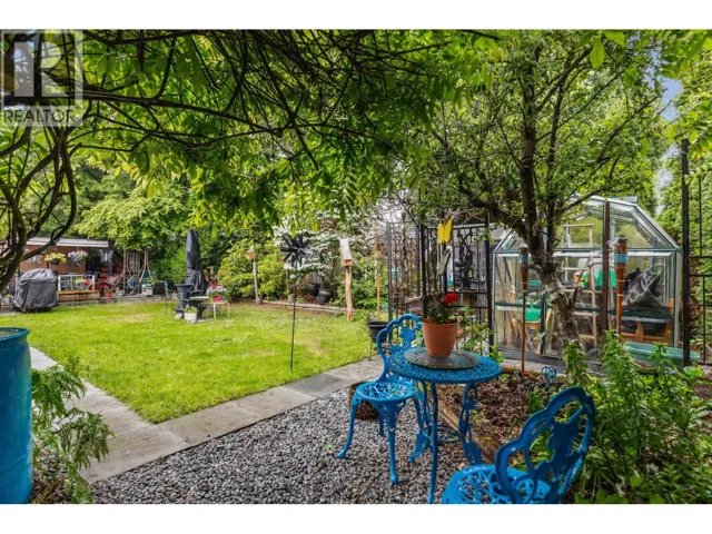 12214 211 STREET, Maple Ridge, British Columbia V2X8C9