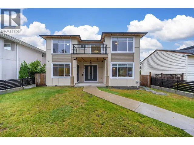 8563 11TH AVENUE, Burnaby, British Columbia V3N2P6