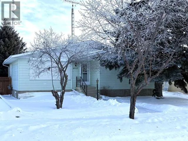 4913 48 Avenue, Forestburg, Alberta T0B1N0