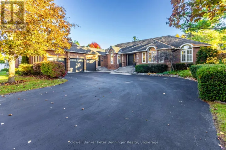 152 TREEGROVE CIRCLE, Aurora (Hills of St Andrew), Ontario L4G6M1