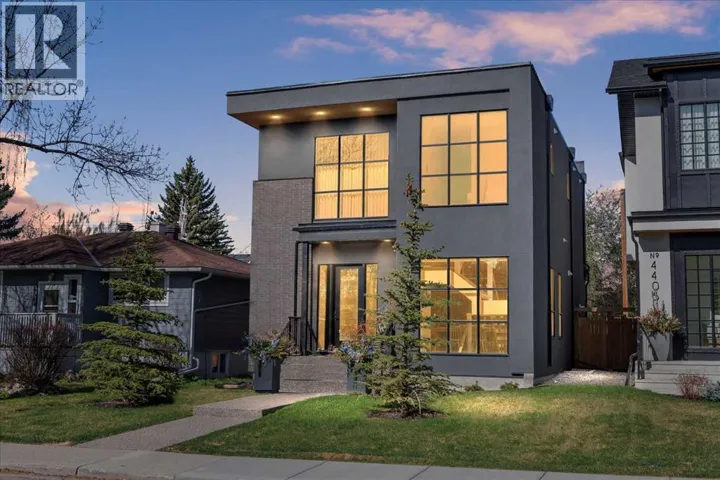 4407 17 Street SW, Calgary, Alberta T2T4R1