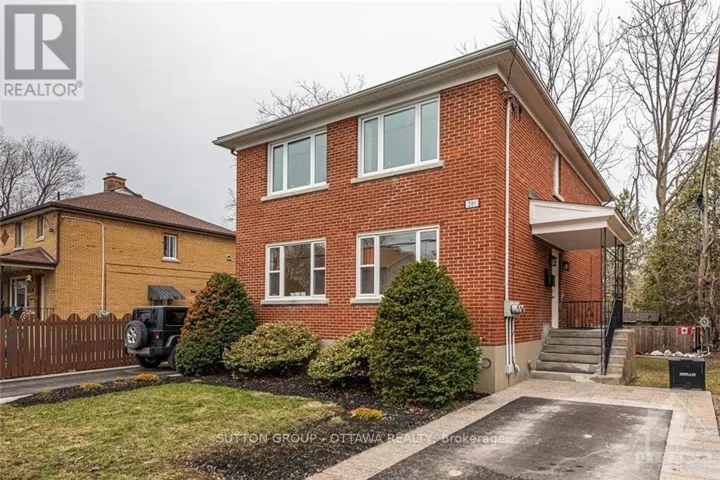 391 GREENWOOD AVENUE, Ottawa, Ontario K2A0X4