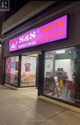 228 BANK STREET, Ottawa, Ontario K2P1X1