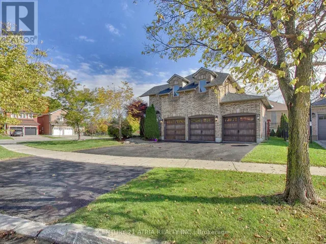 2 WHALEN COURT, Richmond Hill (Westbrook), Ontario L4C9T5