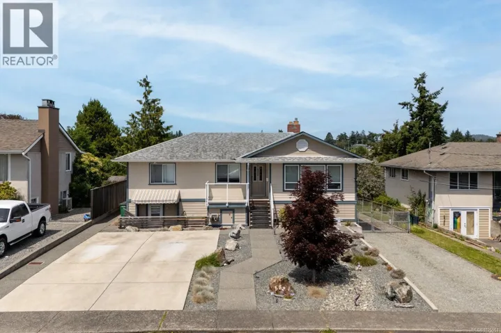 582 Baxter Ave, Saanich, British Columbia V8Z2G7