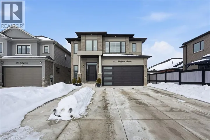 123 DULGAREN Street, Hamilton, Ontario L8W3Y8