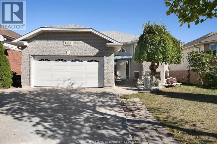 1454 CLOVER AVENUE, Windsor, Ontario N8P1R2