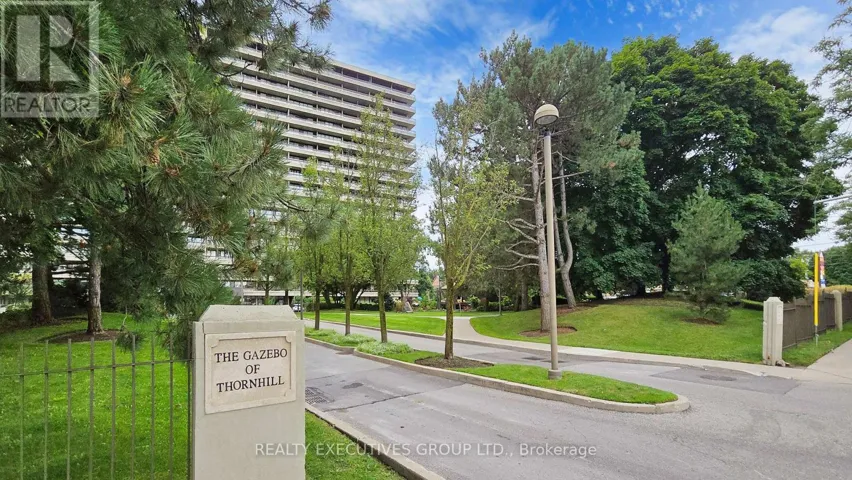 905 - 8111 YONGE STREET, Markham (Royal Orchard), Ontario L3T4V9