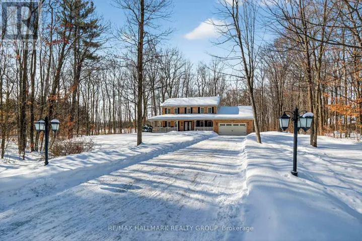 1372 JULES LEGER DRIVE, Ottawa, Ontario K4C1E2
