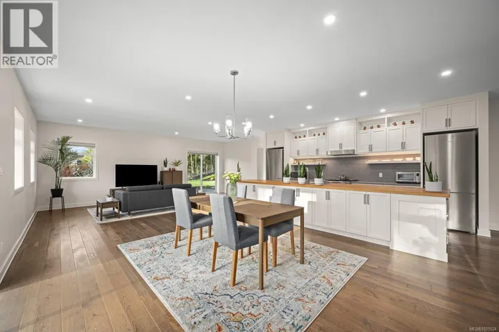 3767 Maple Lane, Royston, British Columbia V0R2V0