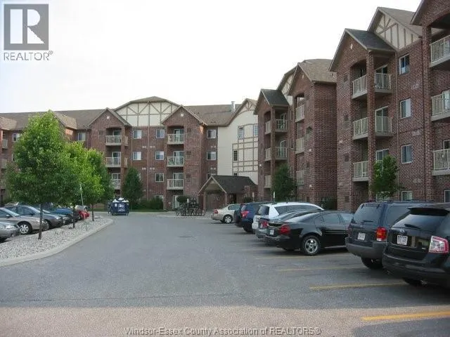3160 Wildwood DRIVE Unit# 301, Windsor, Ontario N8R2K8