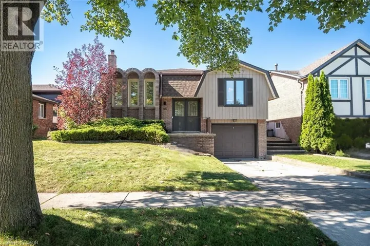 45 AMBERWOOD Street, Stoney Creek, Ontario L8J1J1