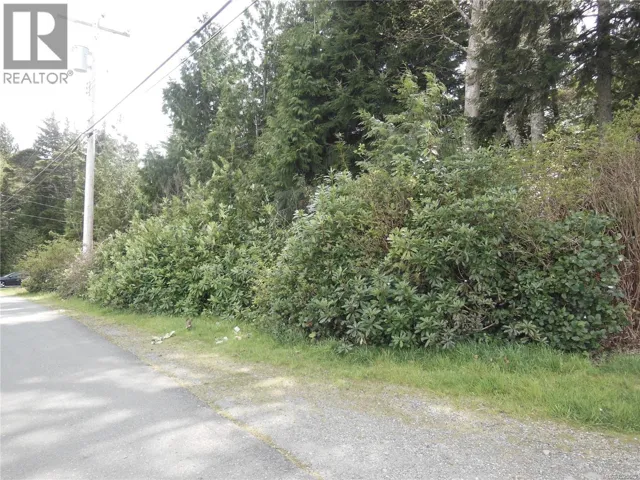 1686 Bay St, Ucluelet, British Columbia V0R3A0