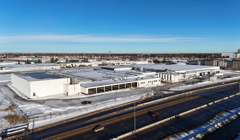 13940 Yellowhead Trail NW, Edmonton, Alberta T5L3C2