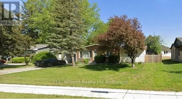 76 NORTH STREET E, Tillsonburg, Ontario N4G1B5